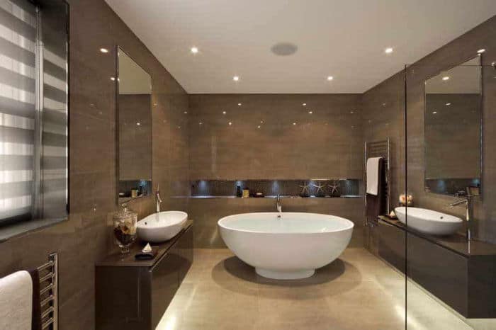 salle de bain luxueuse lumiere tamisée